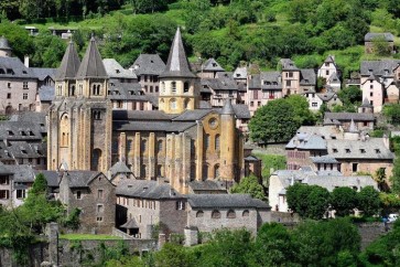 abbatiale sainte foy inscrit sur liste patrimoine mondial large